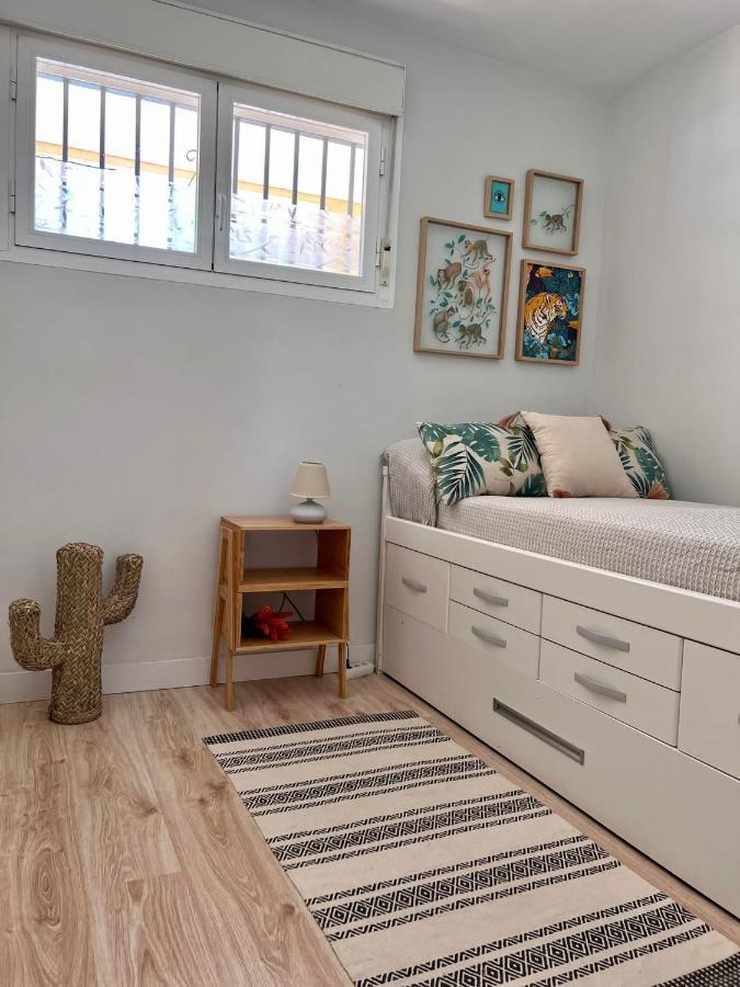 Suite Bonalba Alicante Exterior foto